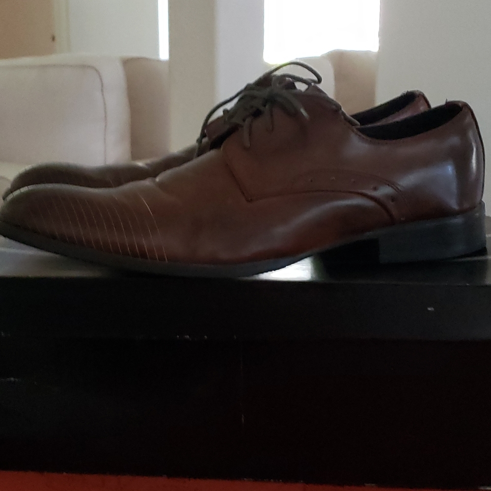 Kenneth Cole Brown Oxford Shoes